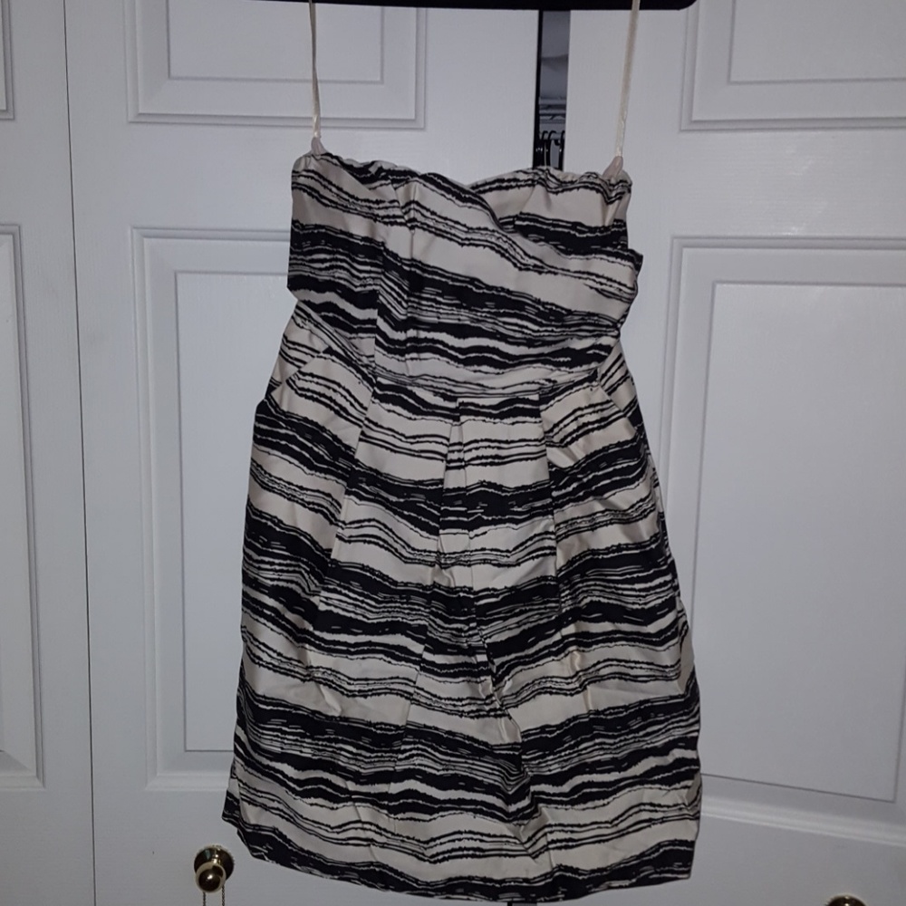 Strapless dress